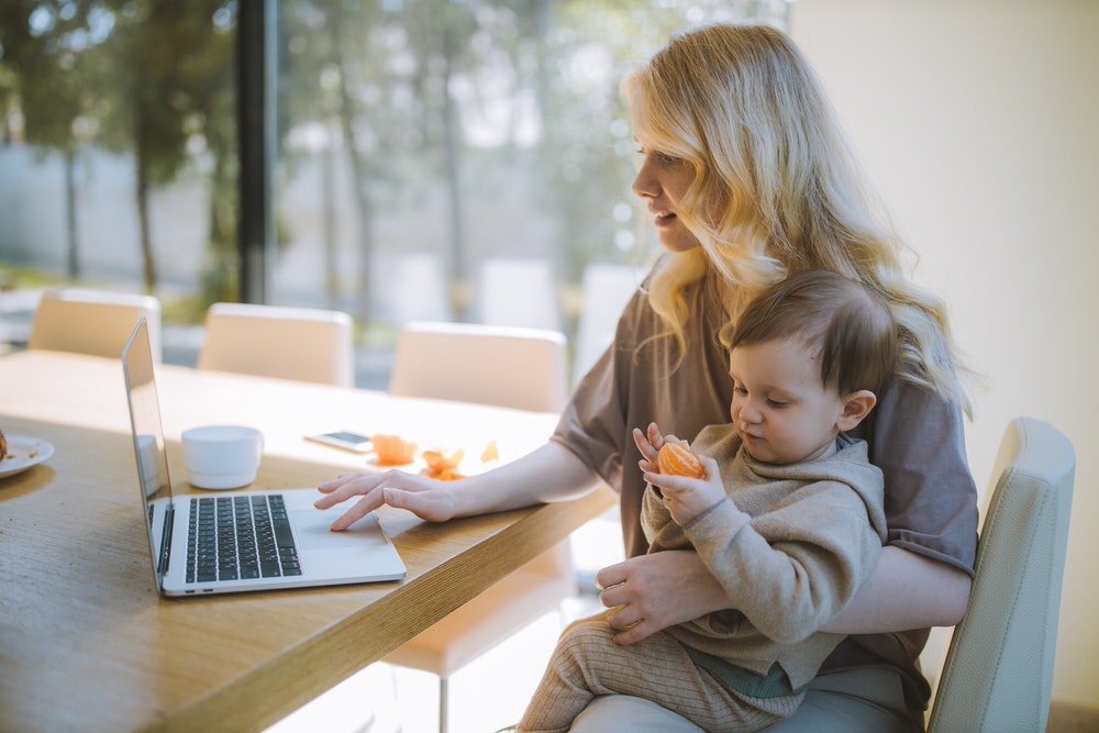 The Pro’s and Con’s of Being a Work From Home Mum!
