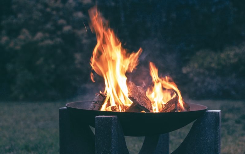 Simple Gardening Tips for a beautiful garden - Fire Pit