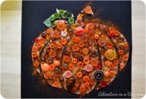 Kids Crafts // 25 Pumpkin Themed Halloween Crafts for Toddlers