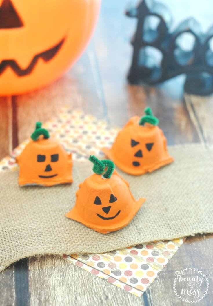 Egg Carton Pumpkin craft
