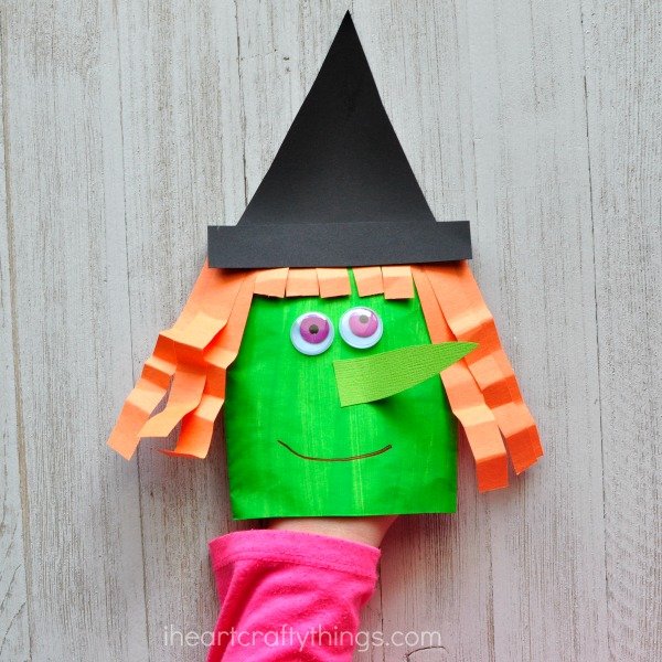 Envelope Witch Puppet Craft for toddlers 