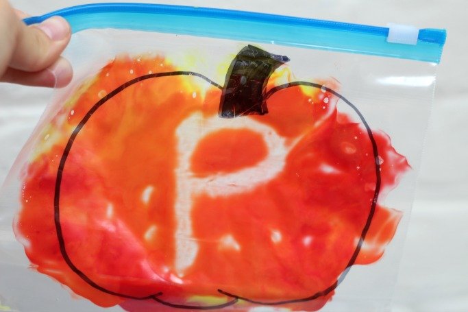 Mess Free Pumpkin Painting