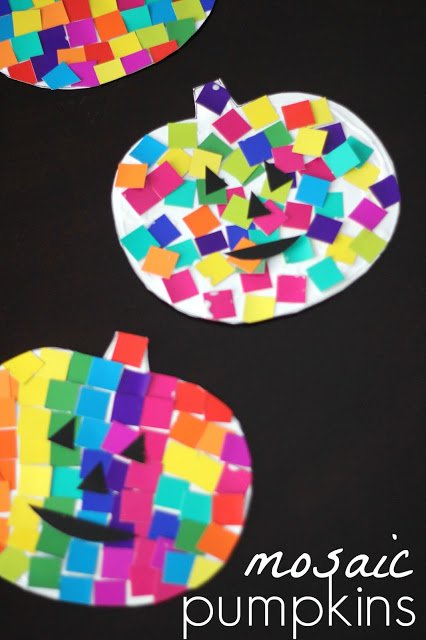 Mosaic Pumpkin Craft for toddlers 