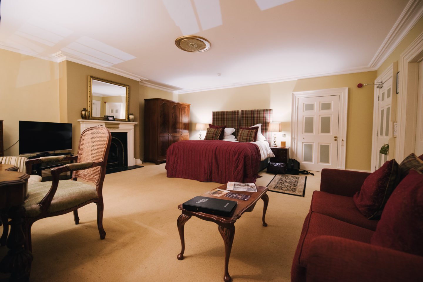 Petersone court deluxe room review