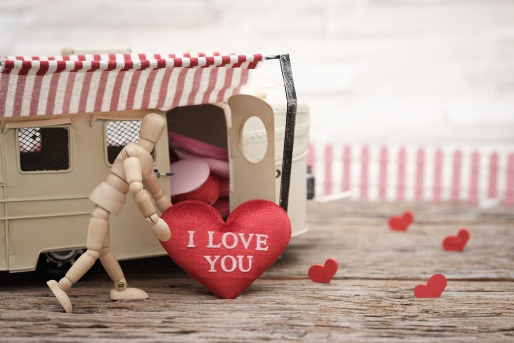 Crafts // 6 Great Valentines Day Craft Ideas for the Home