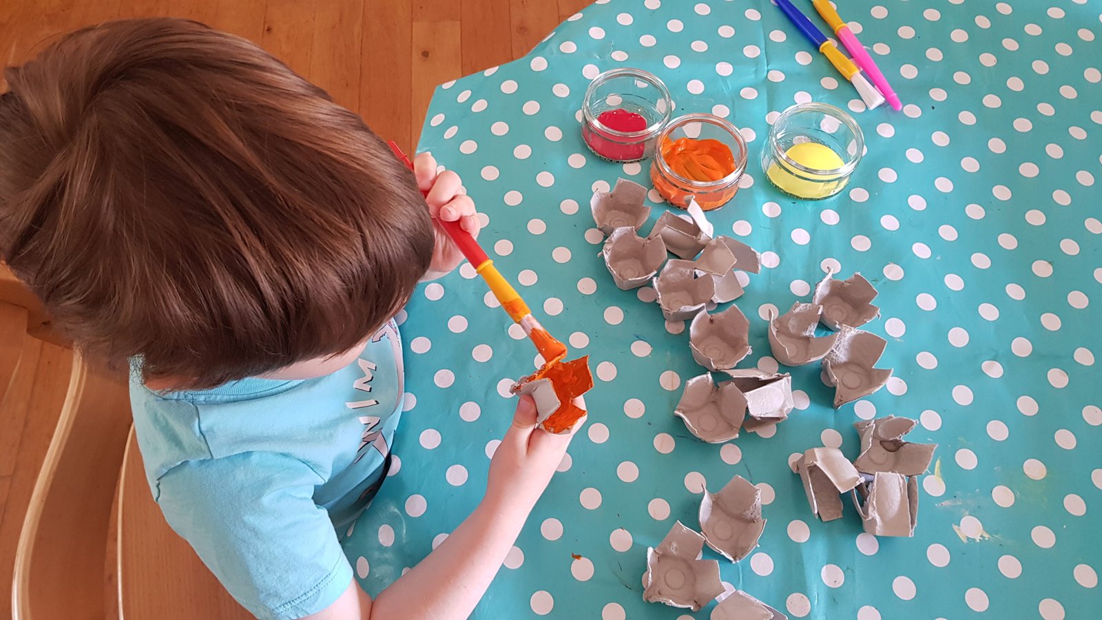 Easy Kids crafts using recycling 