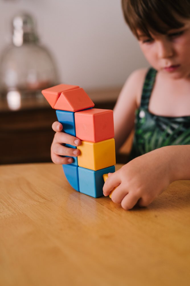 Magnetic building blocks from Geomag