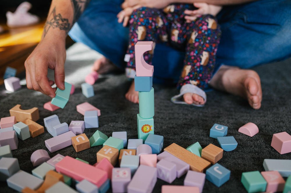 benefits of wooden building blocks for toddler development and play time