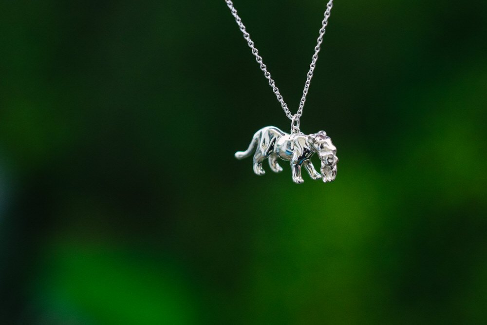 jana Reinhardt lioness necklace 