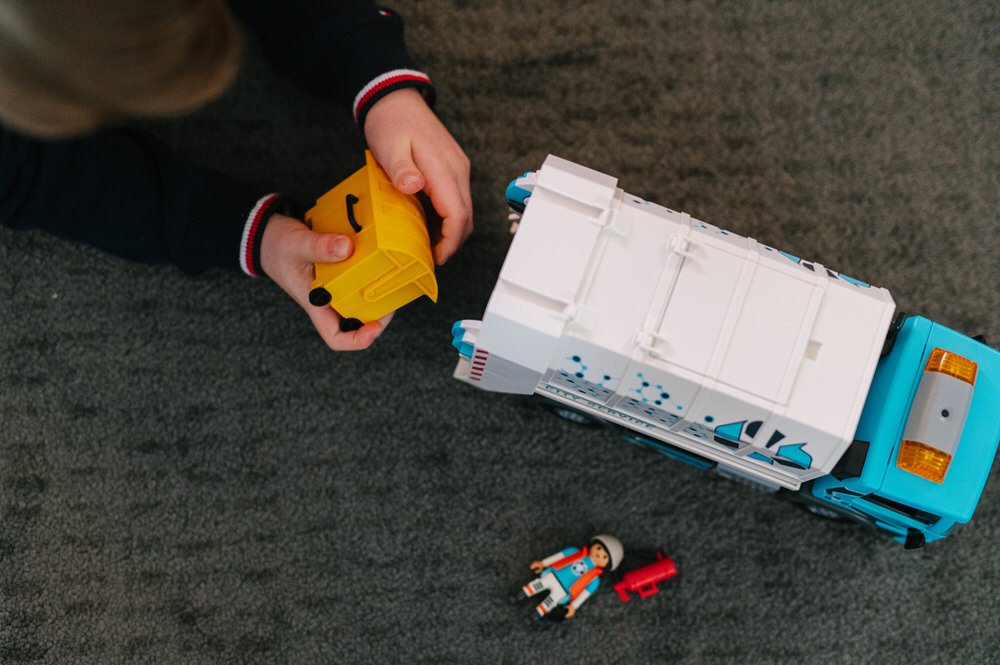 Playmobil bin lorry toy review