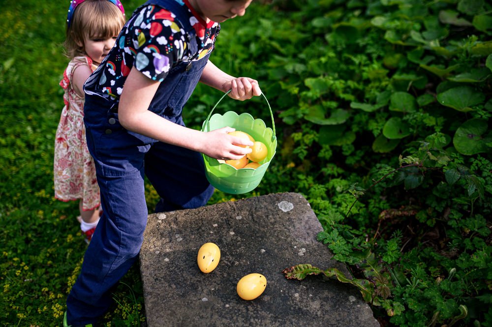 Easter egg hunt deas 