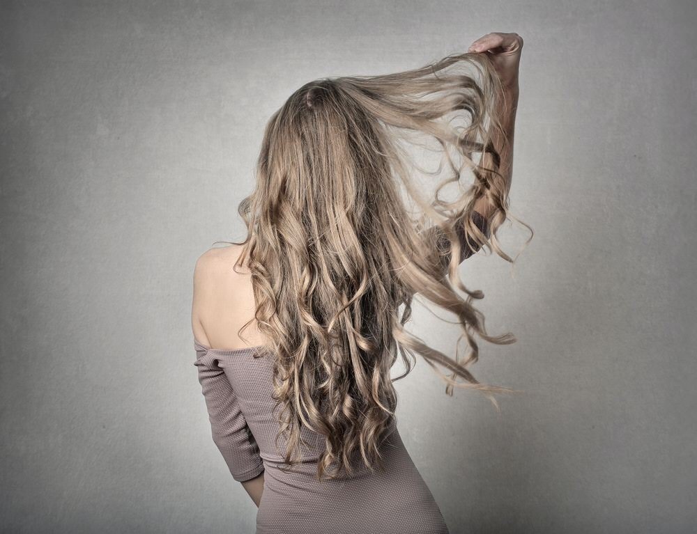 Repairing damaged hair