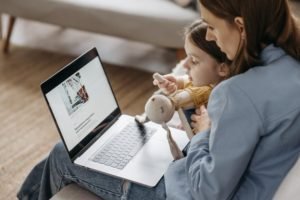 5 Tips For Stay-At-Home Mums Who Want To Start Their Own Business