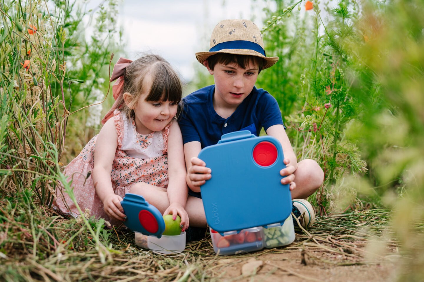kids snack boxes with leak proof seals