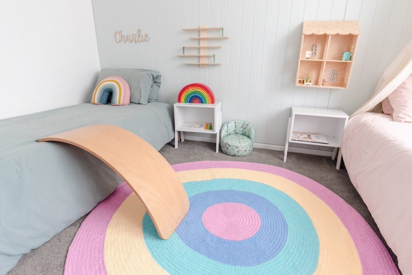 Round rainbow rug