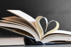 My June Reads: 7 Books & 2,954 Pages